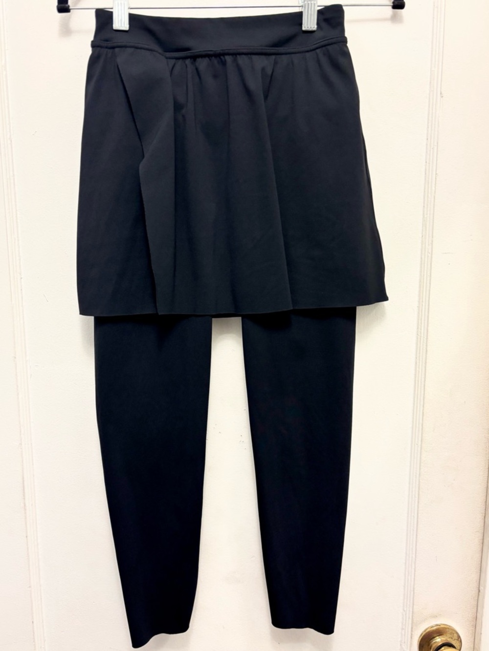 SPANX Black Booty Boost Skirted Leggings Size Small Color Black